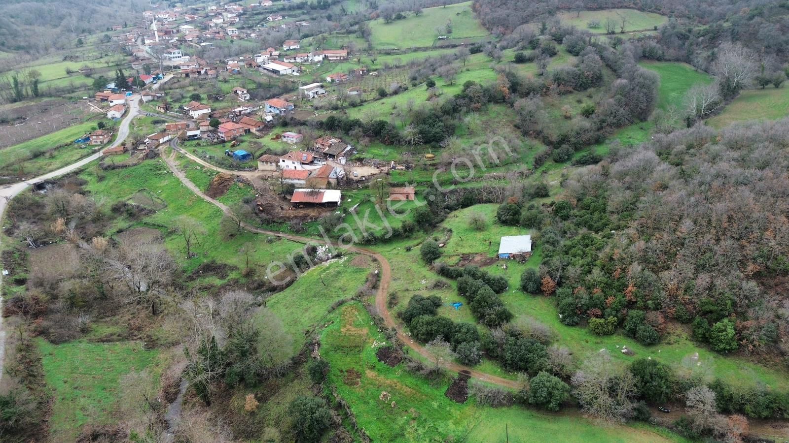 Biga Kazmalıda Fırsat: Toplam 31.113 M² Satılık Tarla - Görsel 3