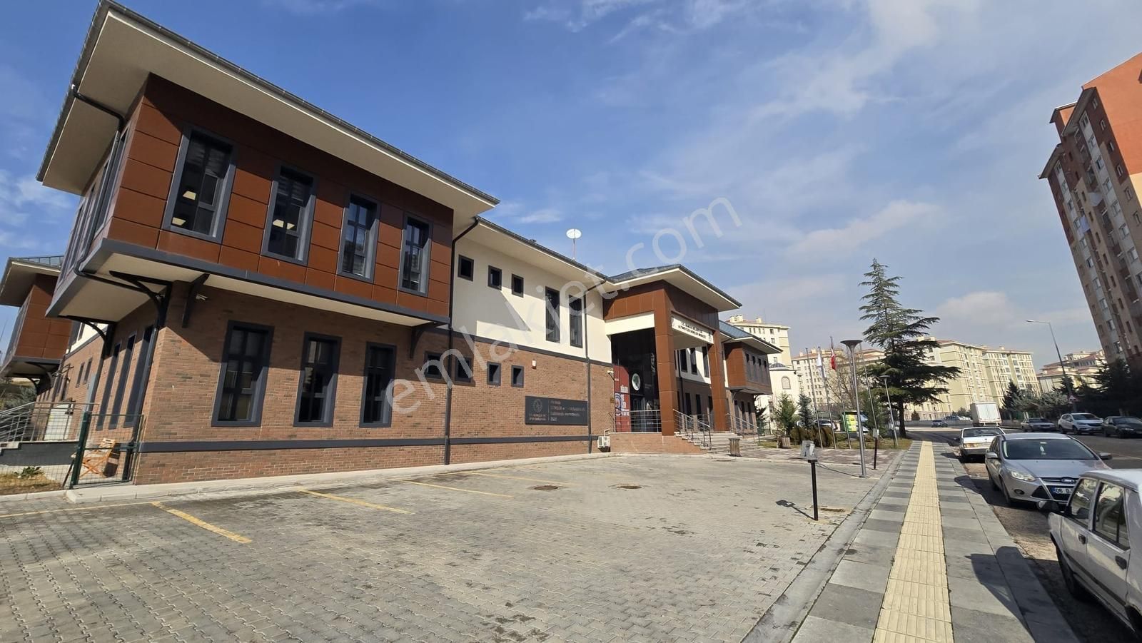 Altınevler Mah 3+1 Kat 2 Batı Cephe Site İçinde - Görsel 16