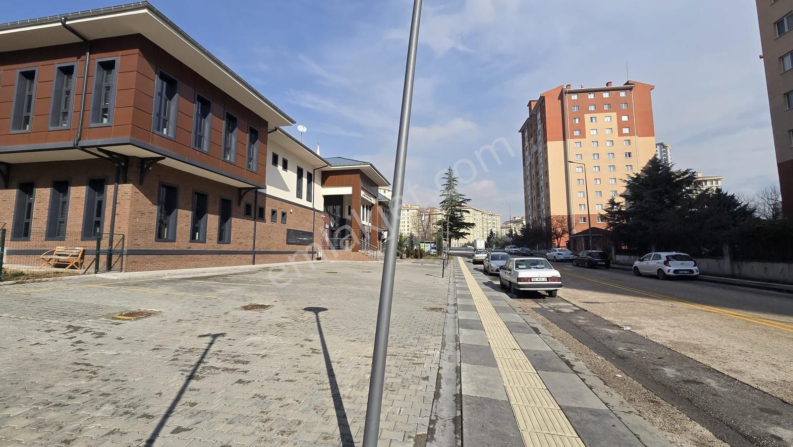 Altınevler Mah 3+1 Kat 2 Batı Cephe Site İçinde - Görsel 25