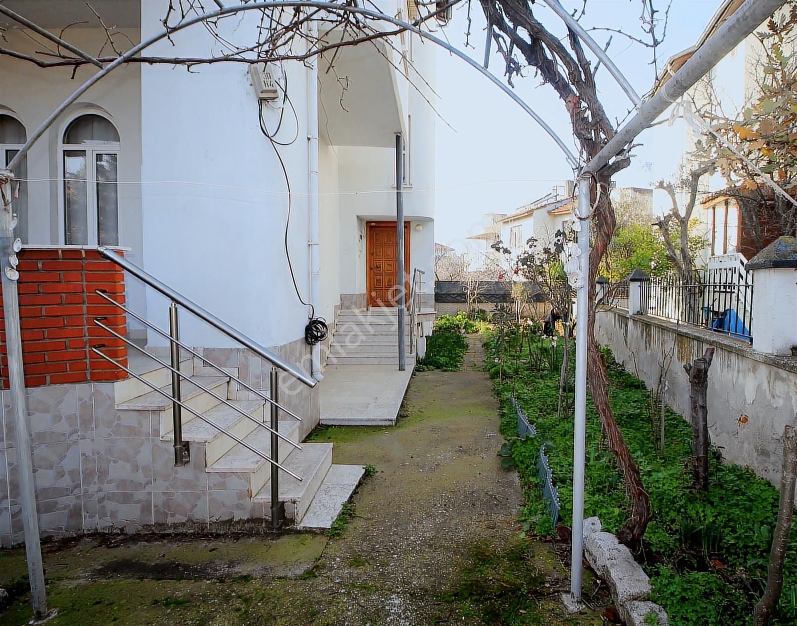 Gemsaz'da Satılık 3 Katlı Villa Kombili - Görsel 27