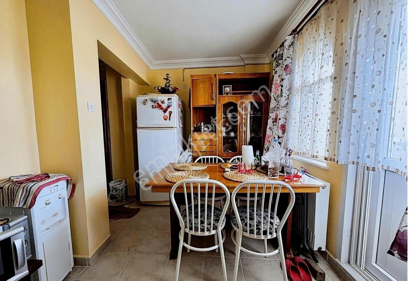 Gemsaz'da Satılık 3 Katlı Villa Kombili - Görsel 15