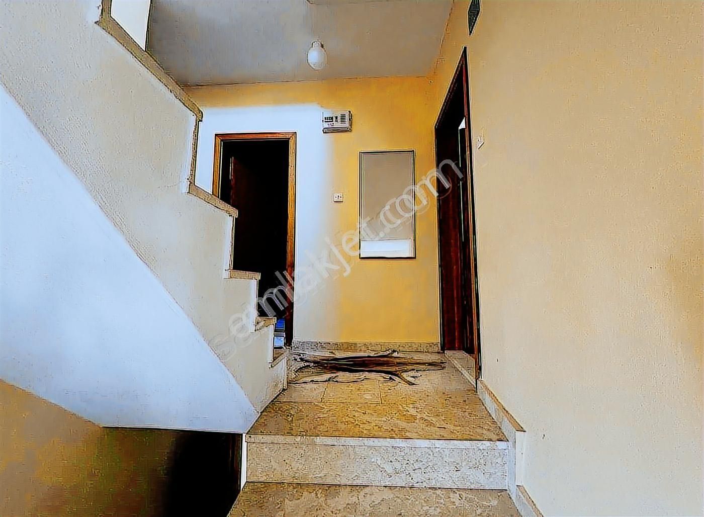 Gemsaz'da Satılık 3 Katlı Villa Kombili - Görsel 34