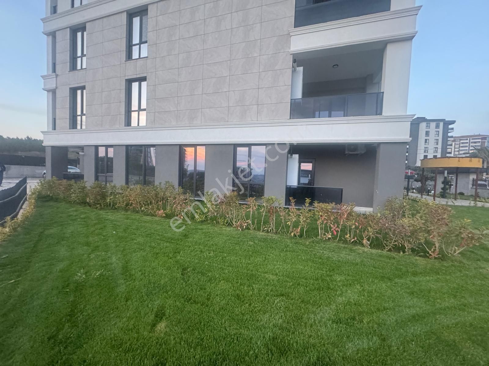 Doğanköy'de Konut Veya İşyeri İçin 2+1 Sıfır 85 M2 Otoparklı - Görsel 32