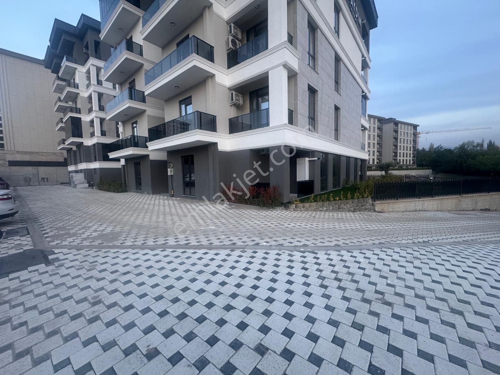 Doğanköy'de Konut Veya İşyeri İçin 2+1 Sıfır 85 M2 Otoparklı - Görsel 31