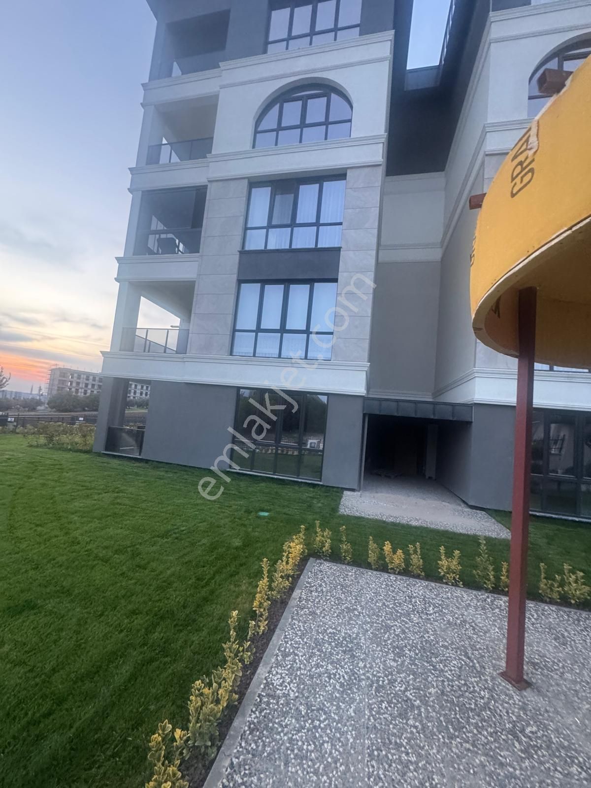 Doğanköy Muhteşem Sıfır 2+1 90 M2 İçi Beyaz Eşyalı Klimalı Daire - Görsel 5