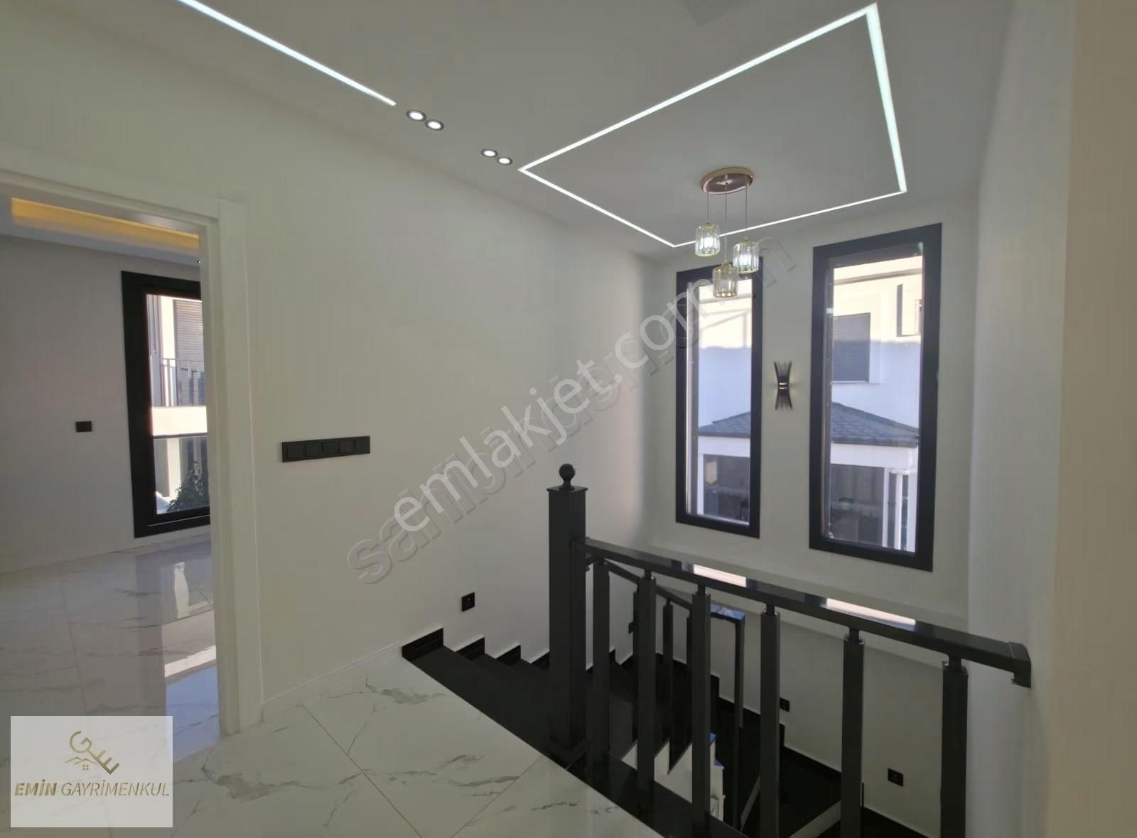 Efeler 4+1 Ayrı Mutfaklı ,havuzlu Villa - Görsel 19