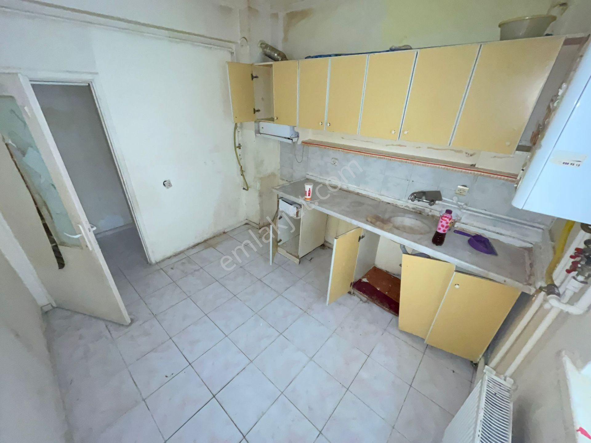 Mç Emlak'tan Akşemsettin Mahallesin'de 2+1 Satılık Daire