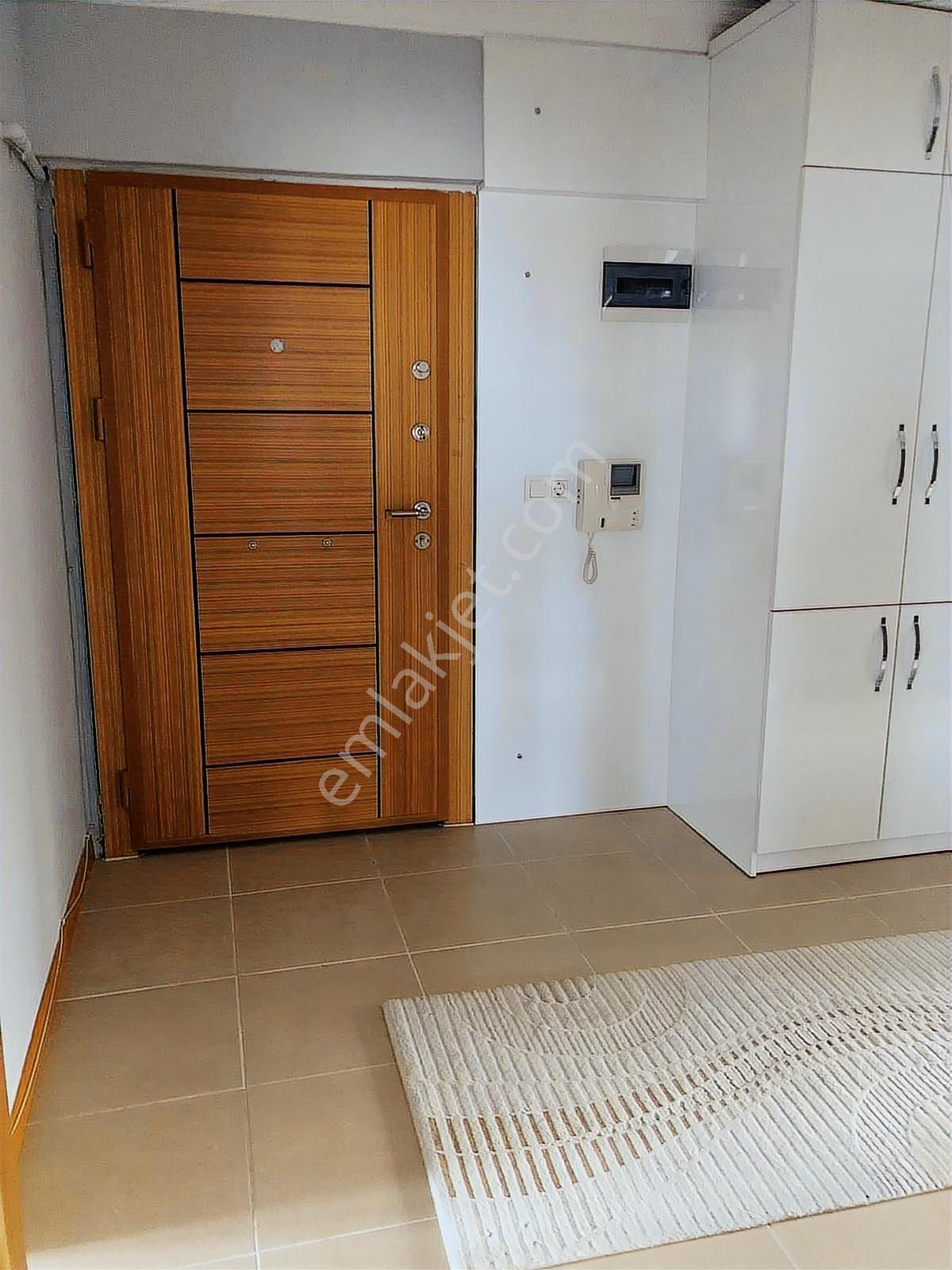 Deniz Manzaralı Havuzlu Site İçinde Eşyalı 3+1 Kiralık Daire - Görsel 32