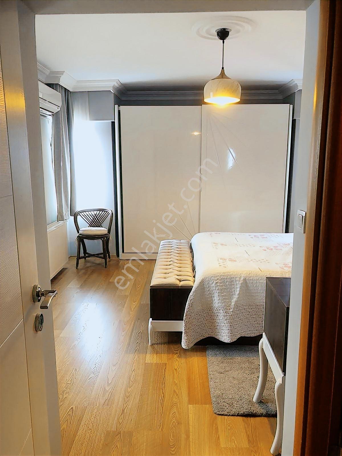 Deniz Manzaralı Havuzlu Site İçinde Eşyalı 3+1 Kiralık Daire - Görsel 24