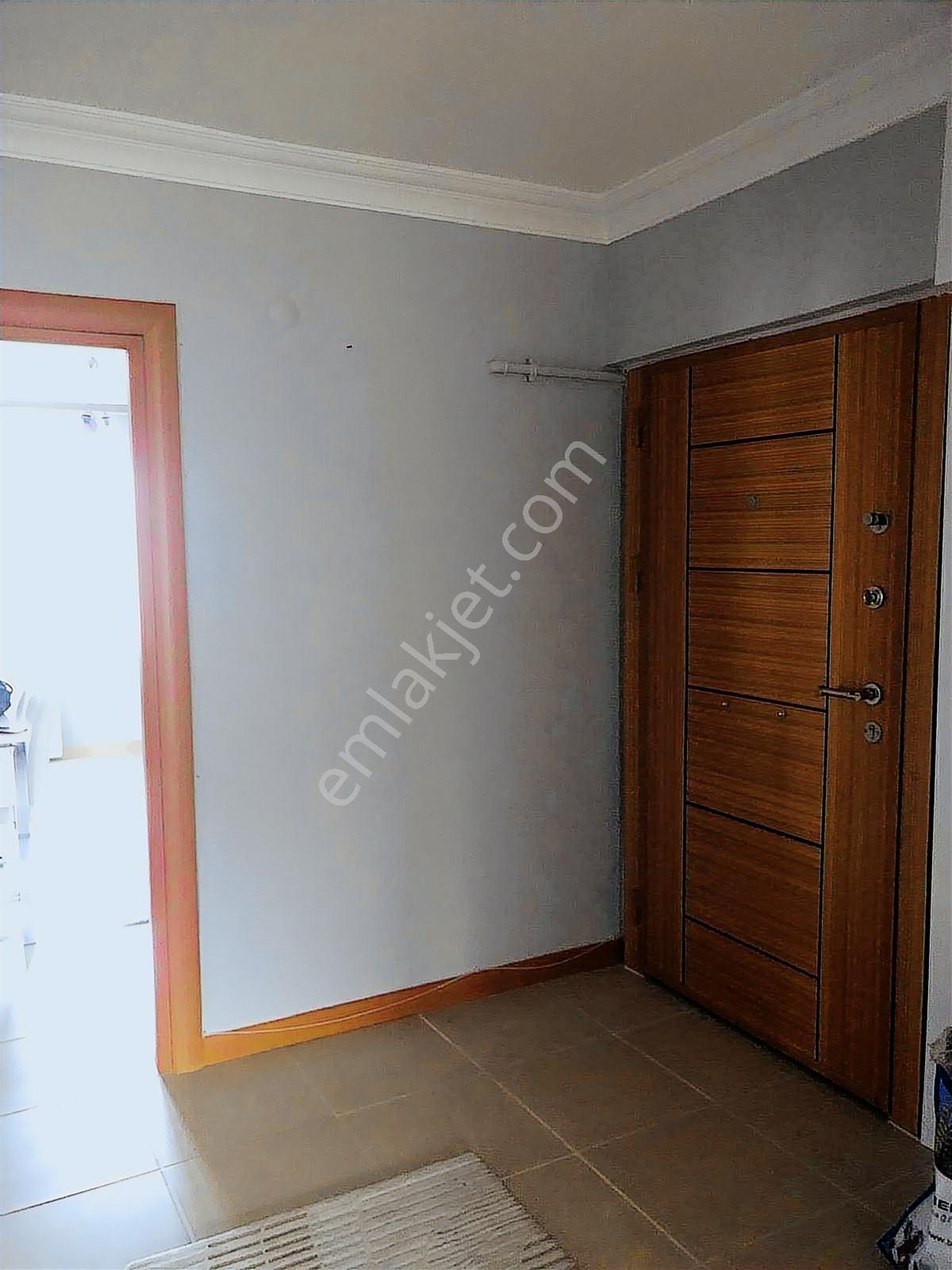 Deniz Manzaralı Havuzlu Site İçinde Eşyalı 3+1 Kiralık Daire - Görsel 2