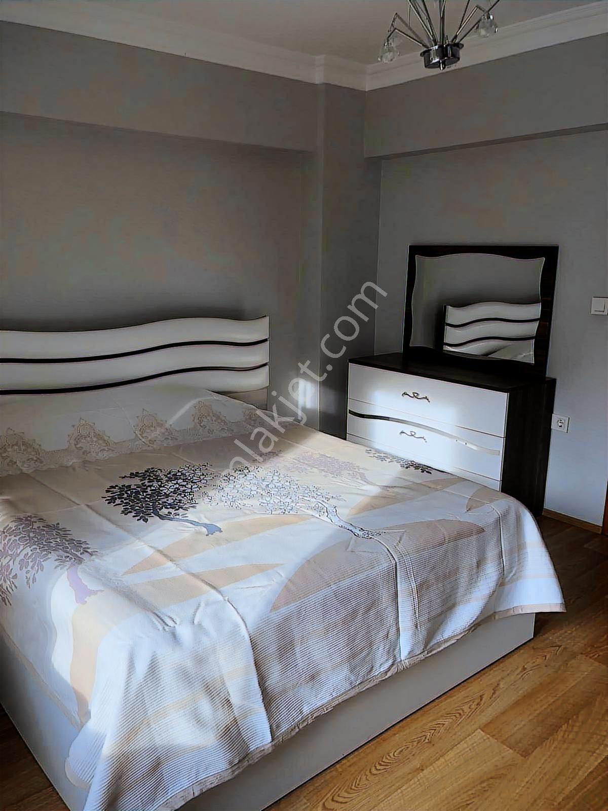 Deniz Manzaralı Havuzlu Site İçinde Eşyalı 3+1 Kiralık Daire - Görsel 34