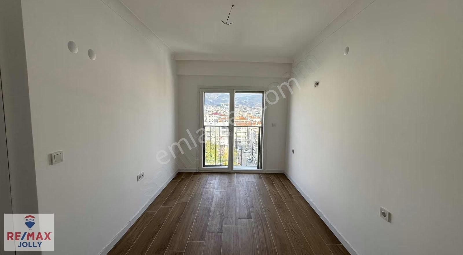 Karşıyaka Nergiz Mahallesinde Kiralık 3+1 Dubleks Daire - Görsel 5