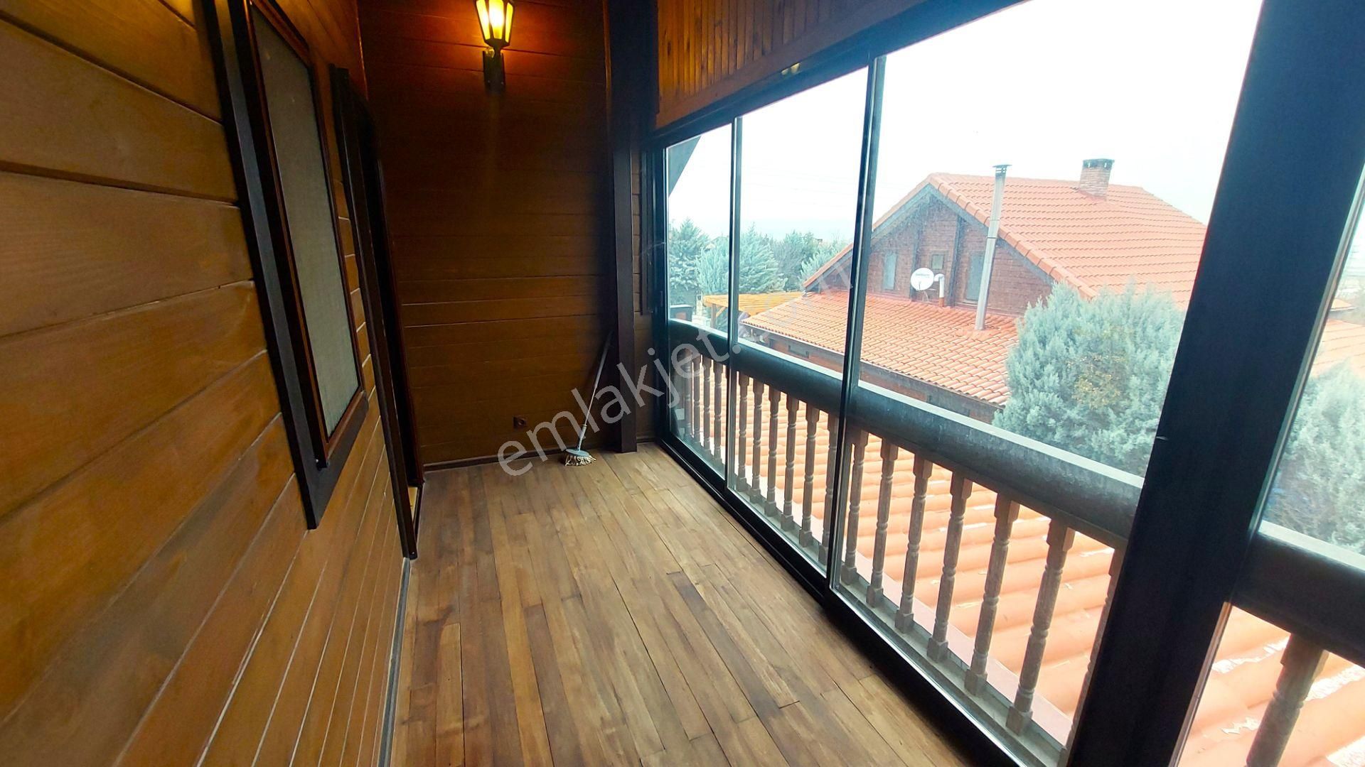 Fırsat Geldi Botanikköy İskanlı Satılık Ağaç Ev Güvenlikli Site - Görsel 29