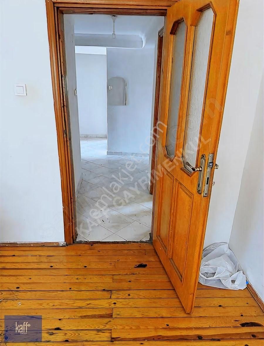 İzmit Çarşı Merkezde Kiralık 3+1 Asansörlü Daire - Görsel 5