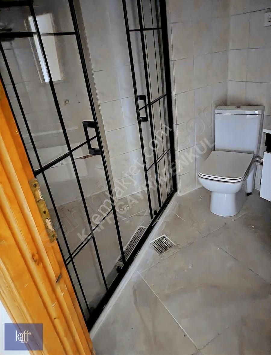 İzmit Çarşı Merkezde Kiralık 3+1 Asansörlü Daire - Görsel 19