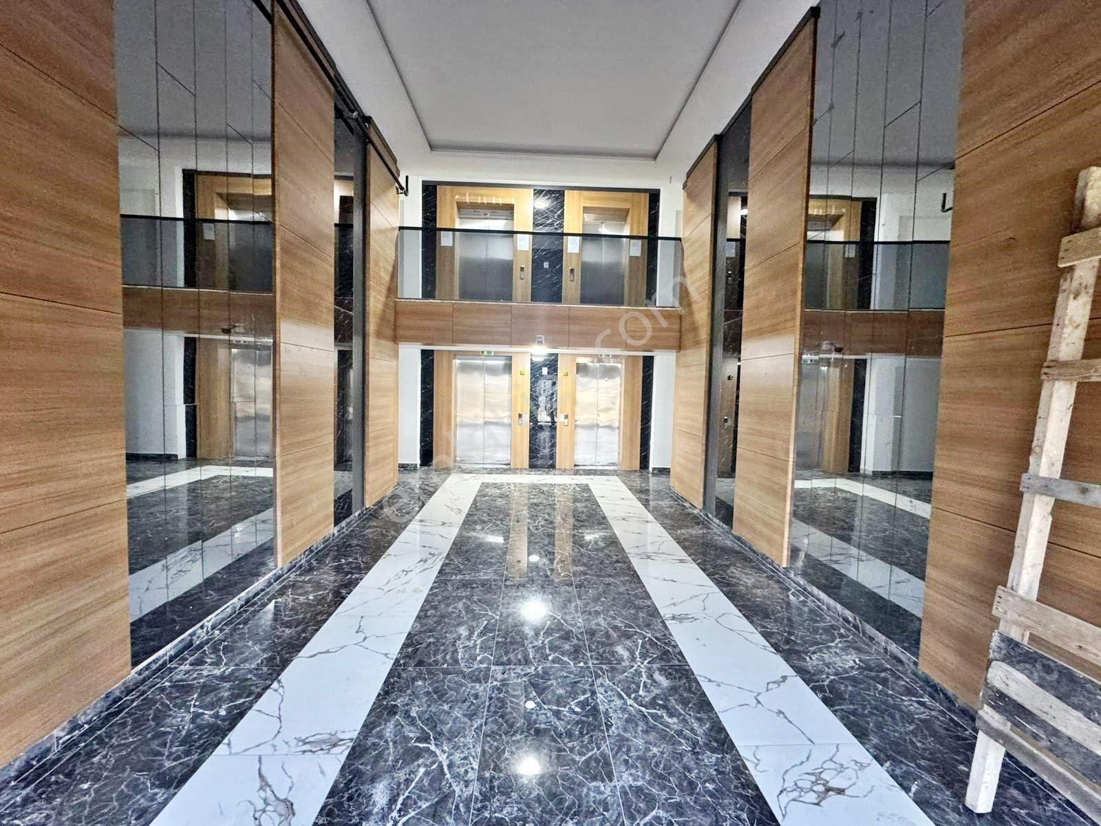 Gold Emlak'tan Ovacık Merkezde Bulvar Yakını Sitede Uygun Fiyata Katta Acil Satılık 4+1 Daire - Görsel 31