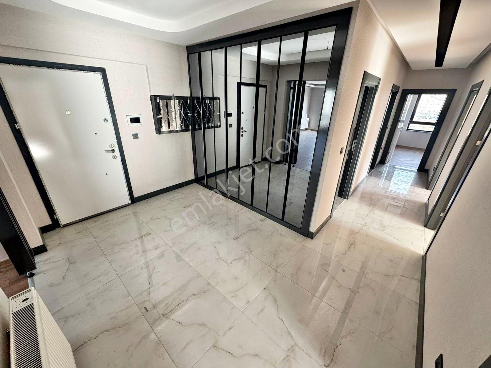 Gold Emlak'tan Ovacık Merkezde Bulvar Yakını Sitede Uygun Fiyata Katta Acil Satılık 4+1 Daire - Görsel 26