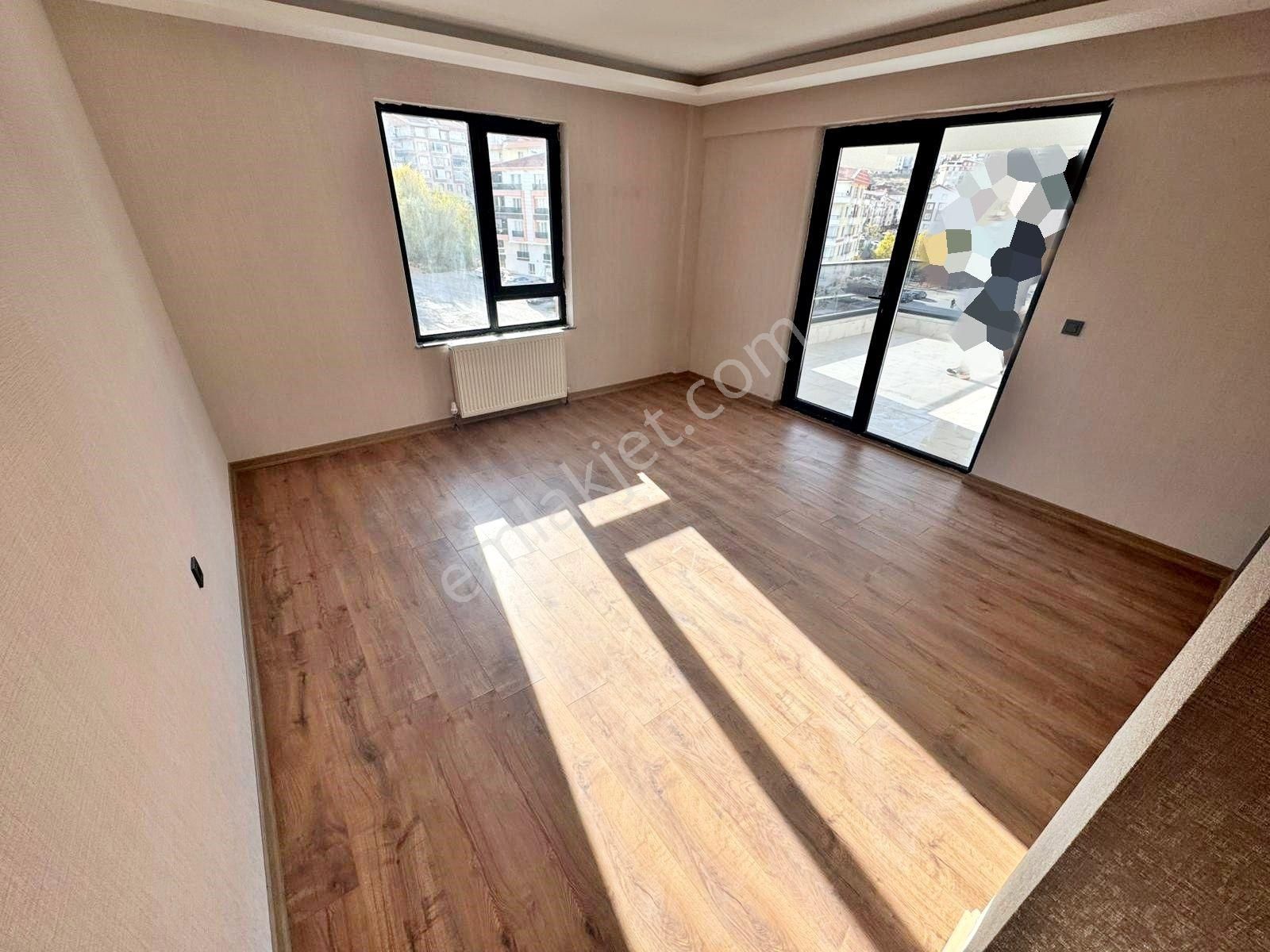 Gold Emlak'tan Ovacık Merkezde Bulvar Yakını Sitede Uygun Fiyata Katta Acil Satılık 4+1 Daire - Görsel 10