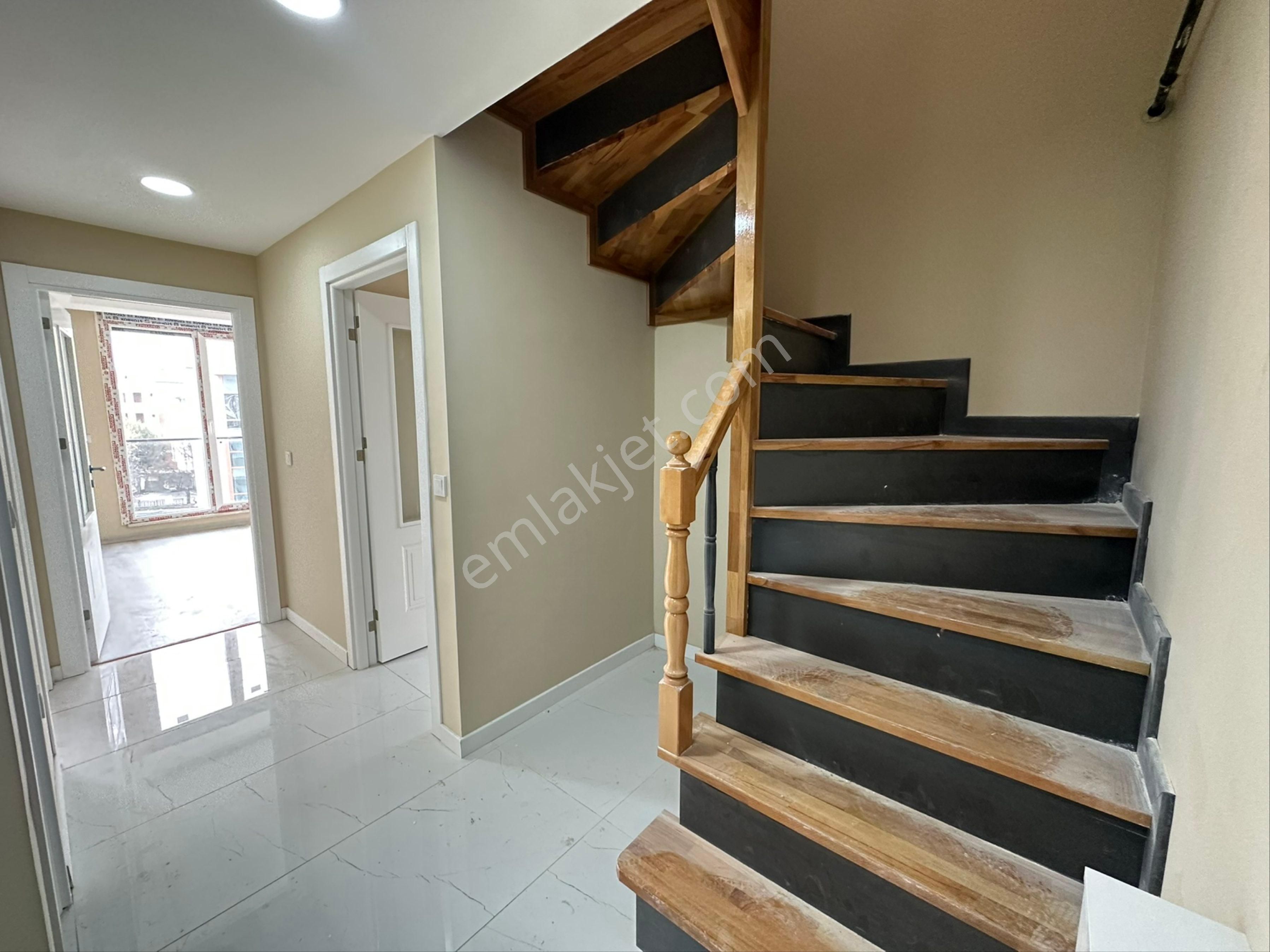 Bahçelievler Mahallesinde Dubleks Sıfır Binada 3+1 Kiralık Daire - Görsel 13