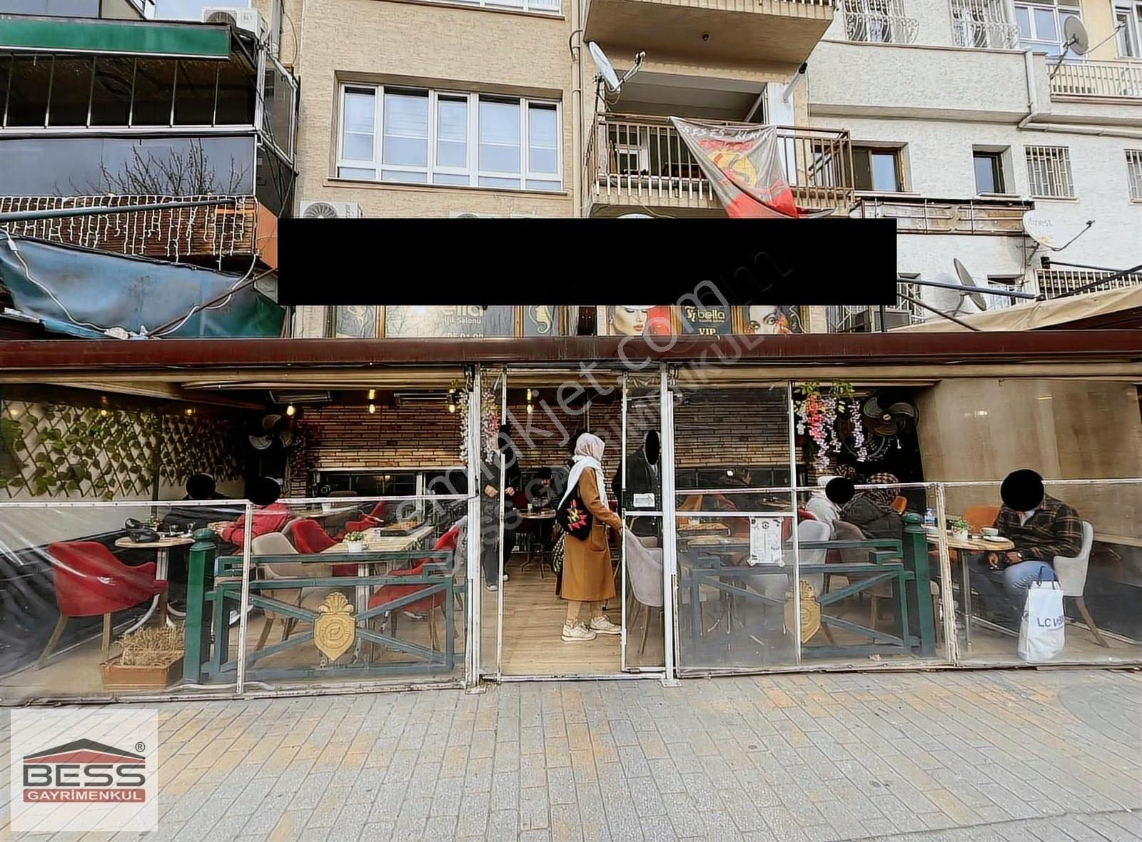 Bess'den Adalar'da Porsuk Nehri Cepheli Satılık İş Yeri