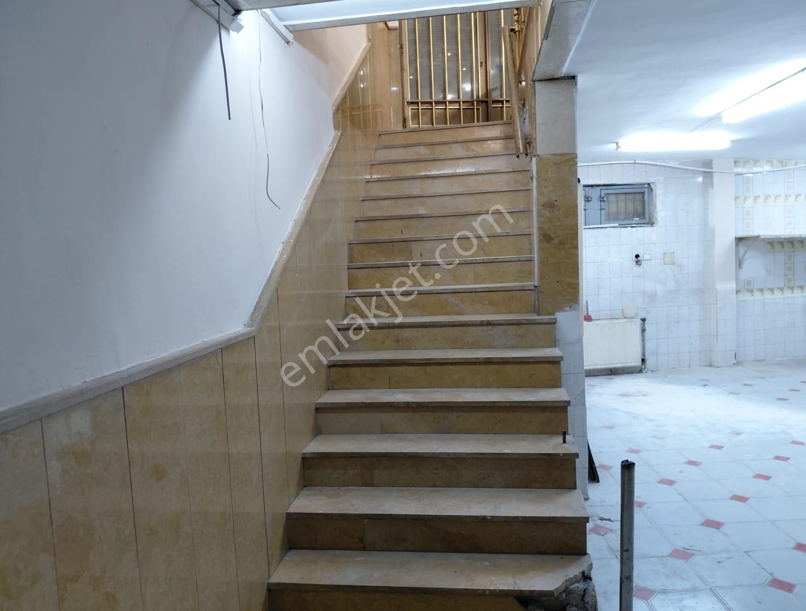 Beyazıt Kapalıçarşıya Yakın 280 M2 Her Sektöre Uygun Mağza - Görsel 4