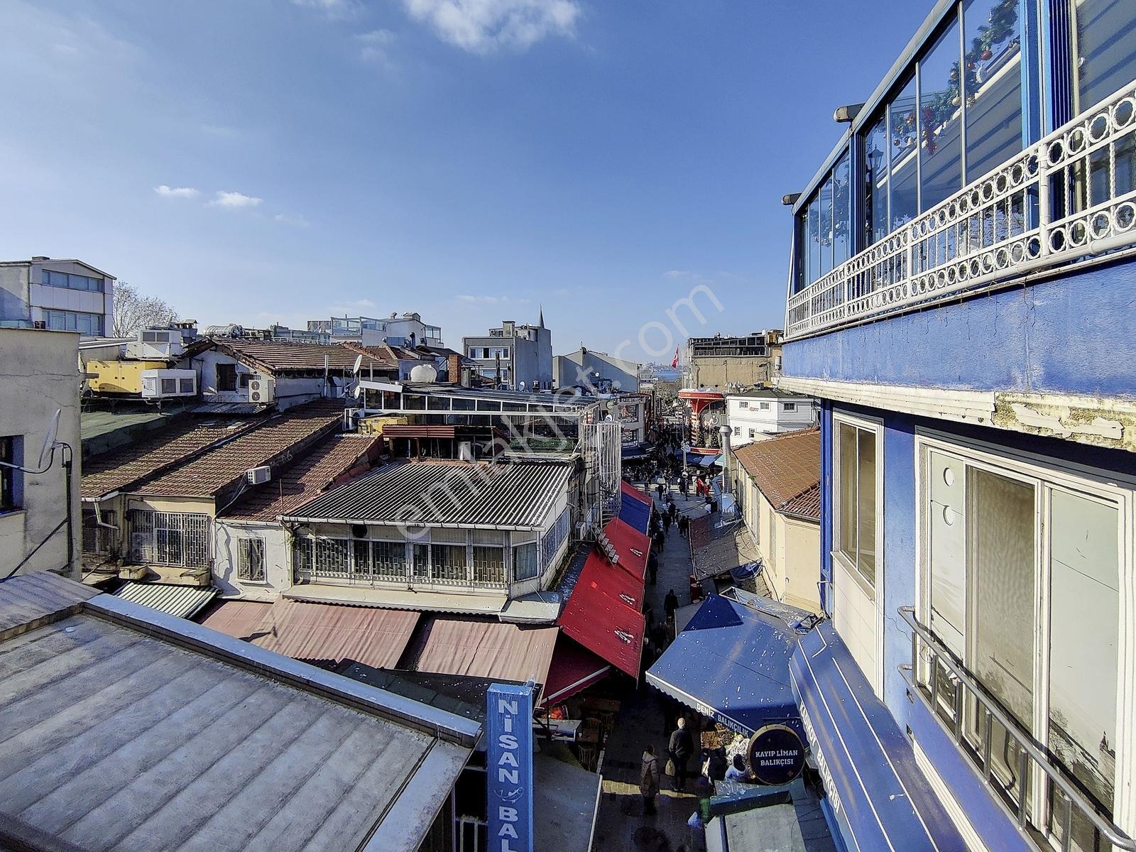 Kadıköy Çarşıda Ticaretin Merkezi Harika Konumda Satılık Dükkan - Görsel 21