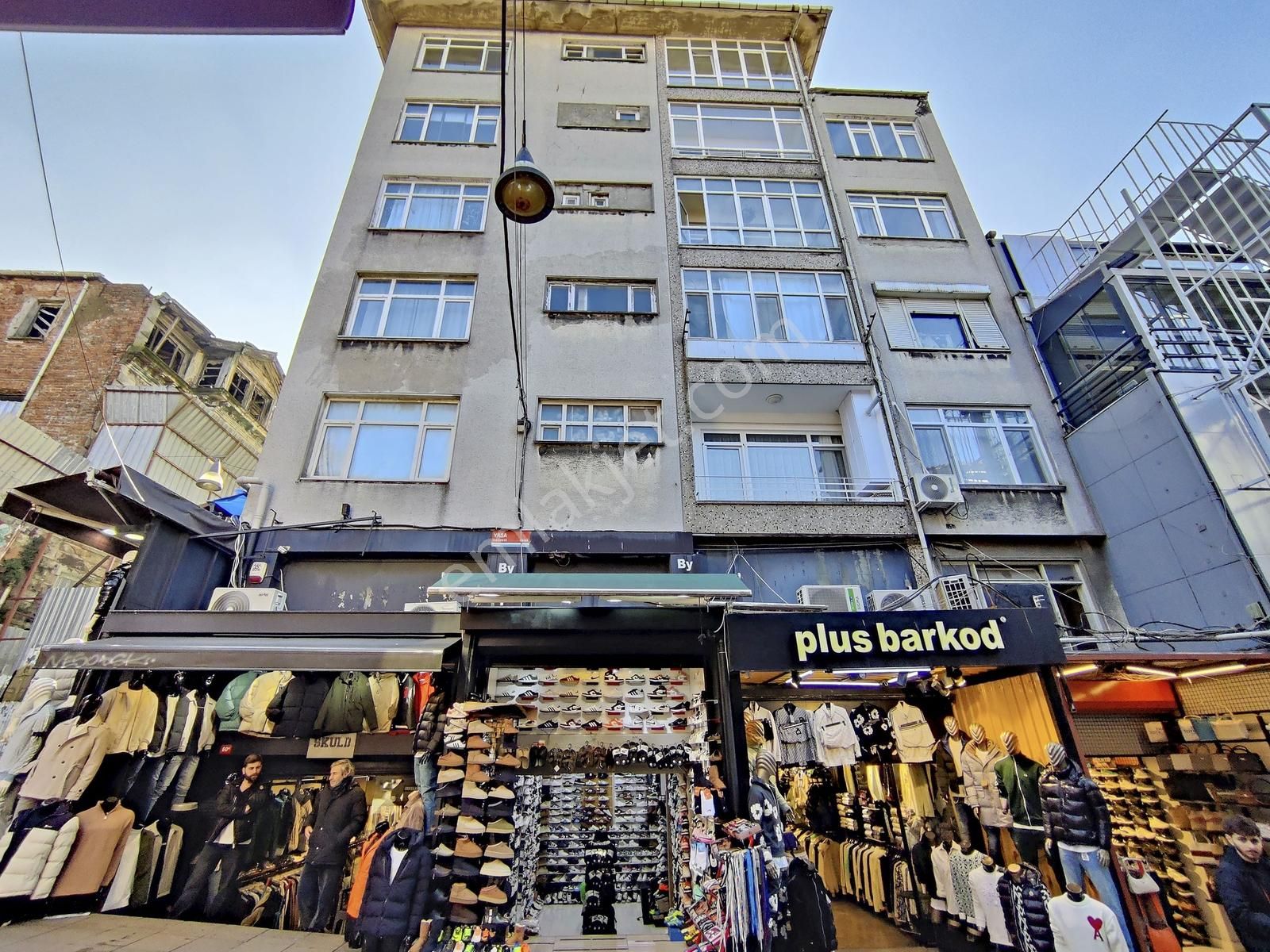 Kadıköy Çarşıda Ticaretin Merkezi Harika Konumda Satılık Dükkan - Görsel 22
