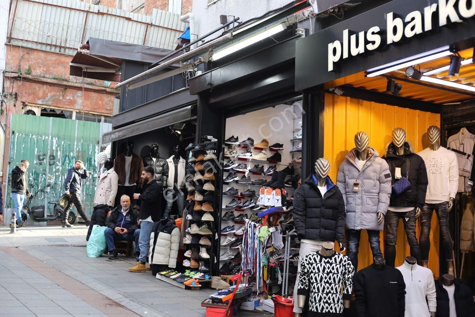 Kadıköy Çarşıda Ticaretin Merkezi Harika Konumda Satılık Dükkan - Görsel 19