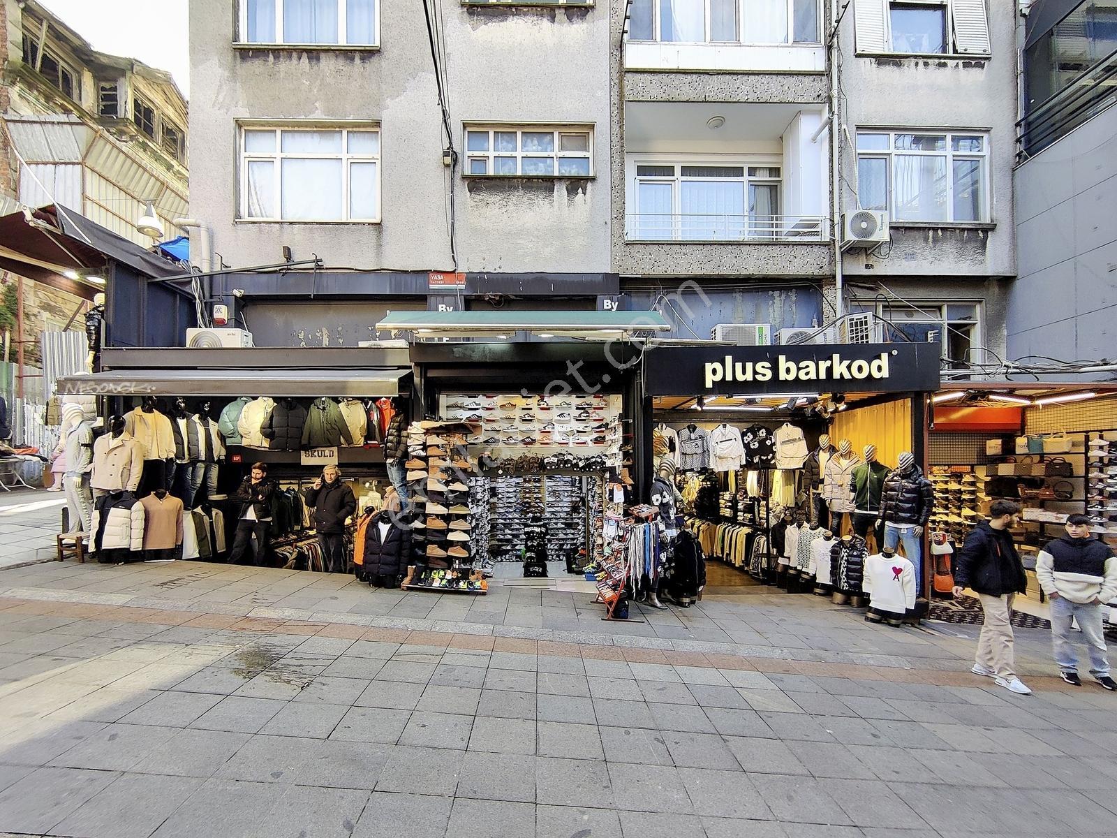 Kadıköy Çarşıda Ticaretin Merkezi Harika Konumda Satılık Dükkan - Görsel 34