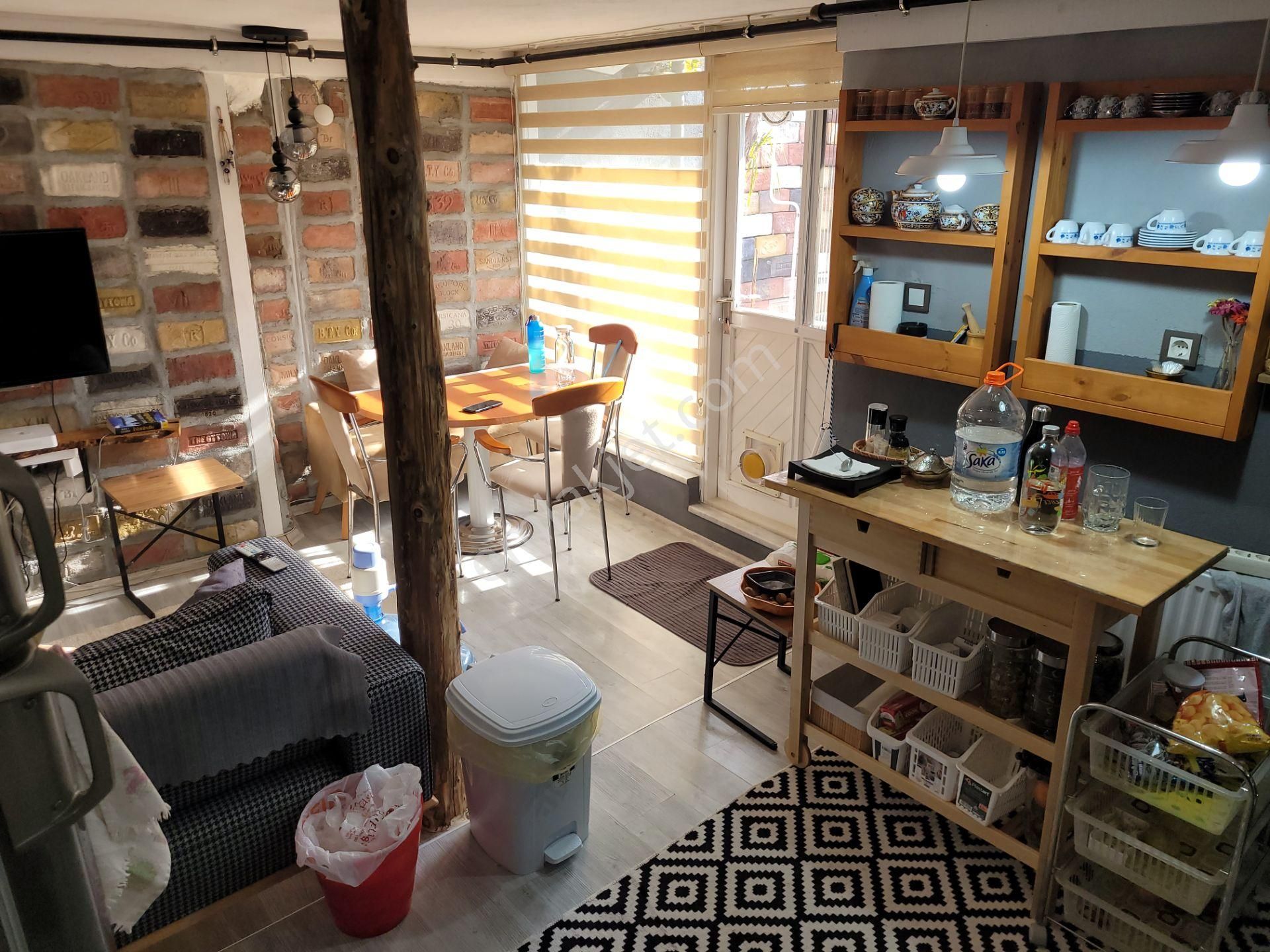 Restore Edilmiş İç Bahçeli Rum Evi - Görsel 16