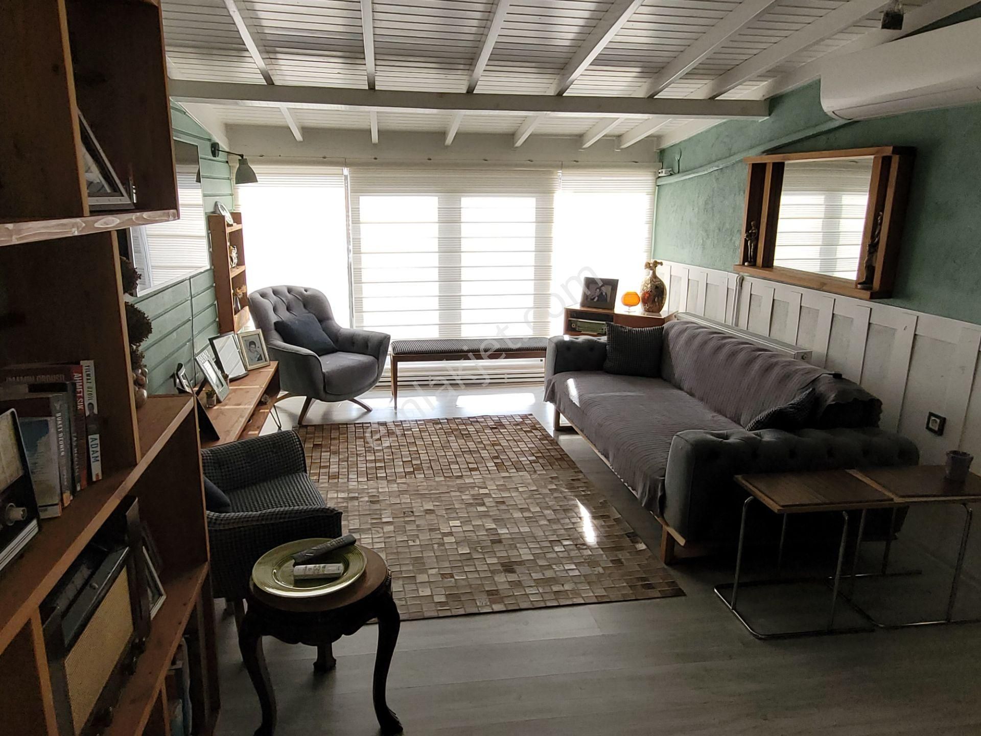 Restore Edilmiş İç Bahçeli Rum Evi - Görsel 25