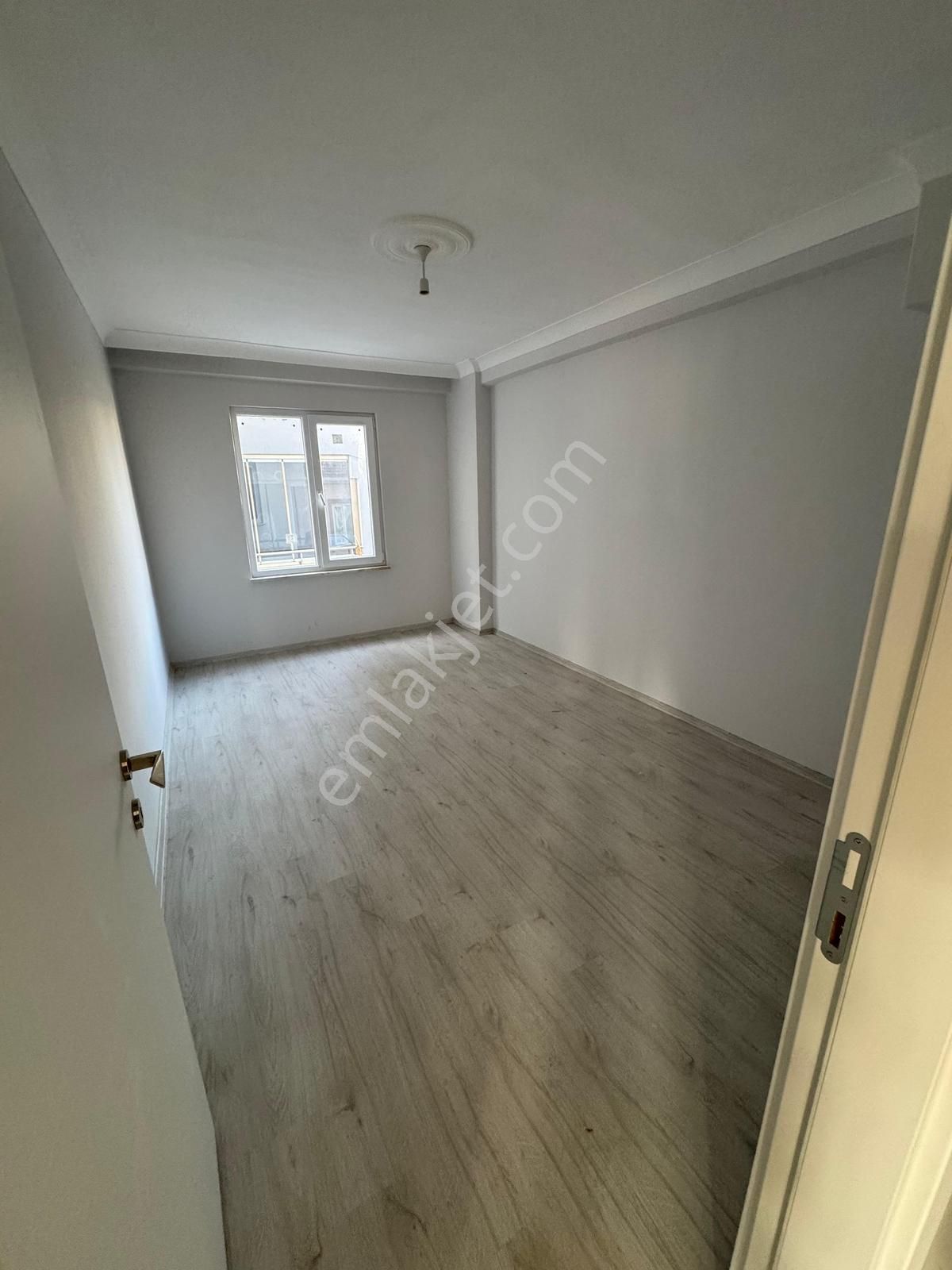 Tarım Kenti Karacabeyde Merkezi Balkonlu Yeni 3+1 Kombili Fırsat - Görsel 6