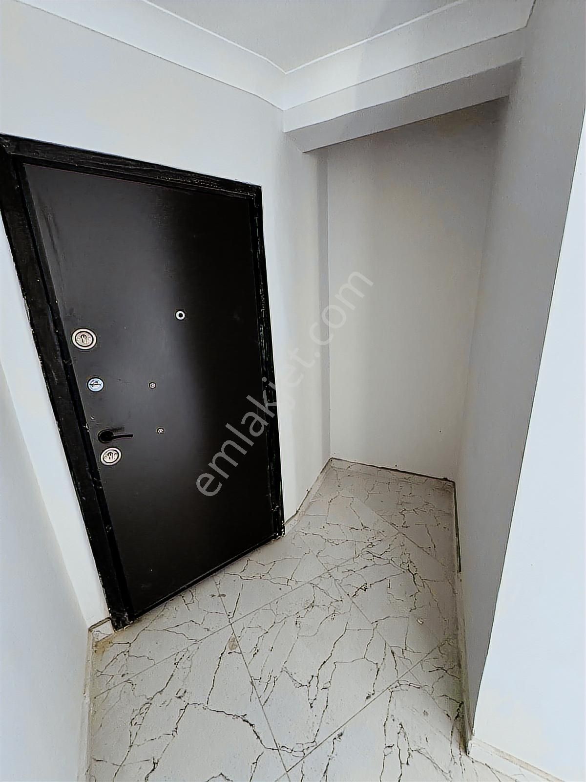 Tarım Kenti Karacabeyde Merkezi Balkonlu Yeni 3+1 Kombili Fırsat - Görsel 3