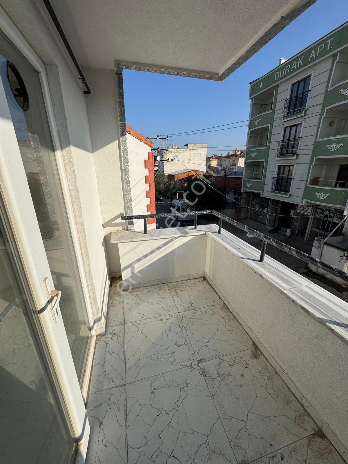 Tarım Kenti Karacabeyde Merkezi Balkonlu Yeni 3+1 Kombili Fırsat - Görsel 4