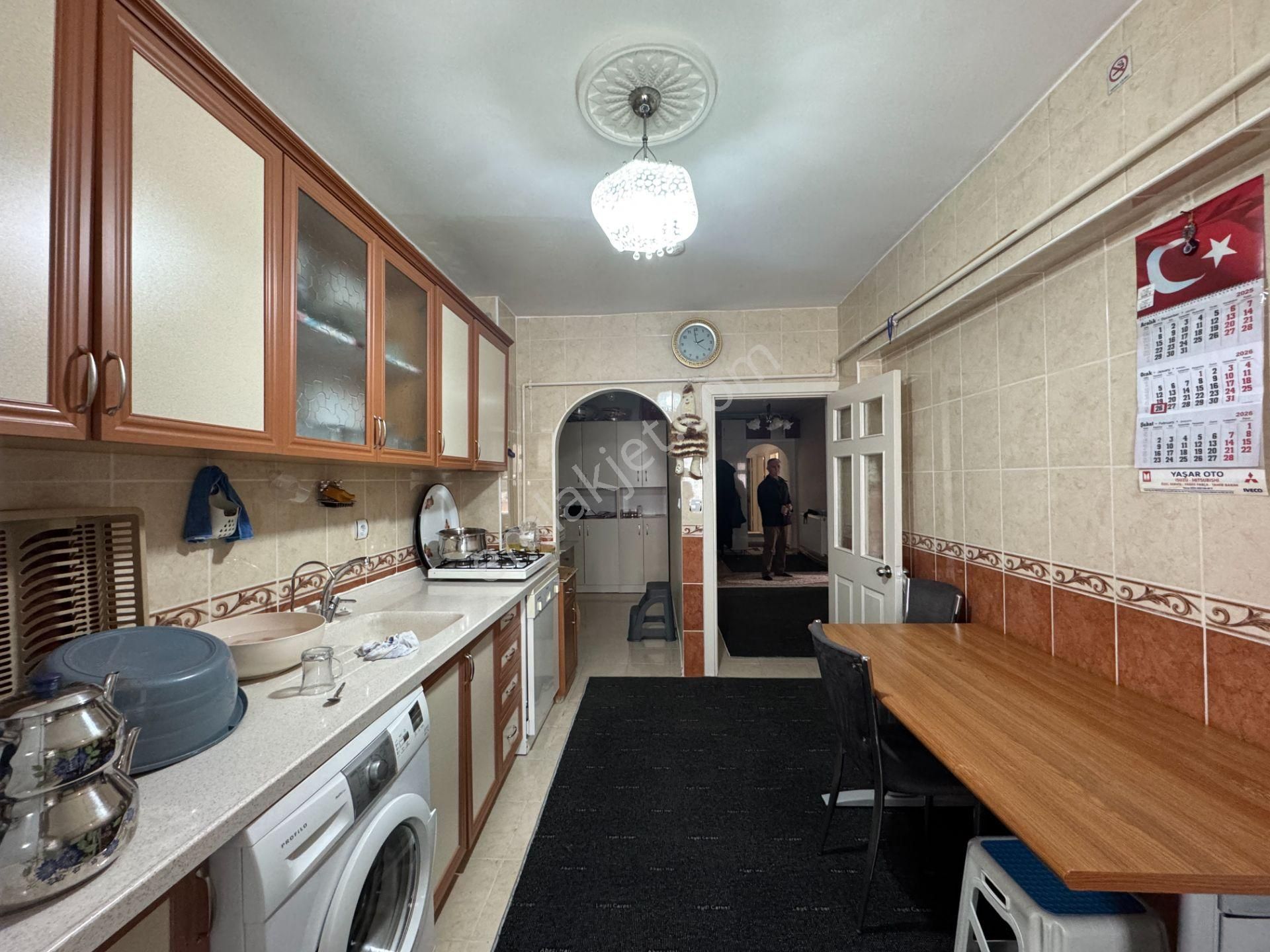 Kalecik Emlak'tan Fatih Mahallesinde Katta Ön Cephe 3+1 Daire