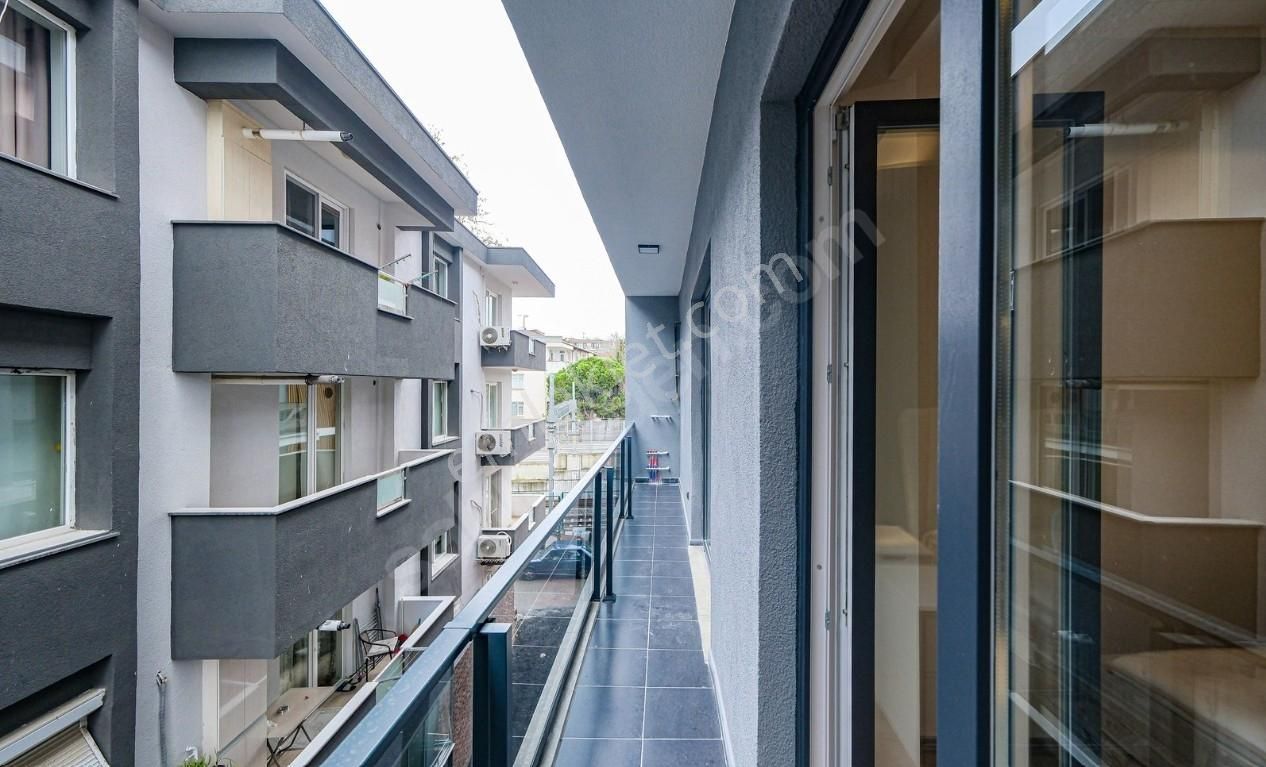 Maltepe Yalı Mah. Sıfır Sahile Marmaray'a Yürüme Mesafesinde 1+1 - Görsel 7