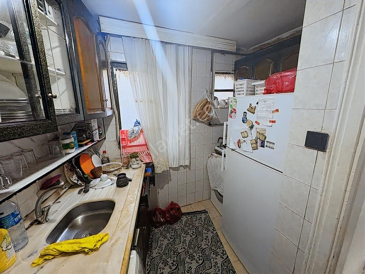 Kadırga Cad. Üzerinde 2+1 - Görsel 6