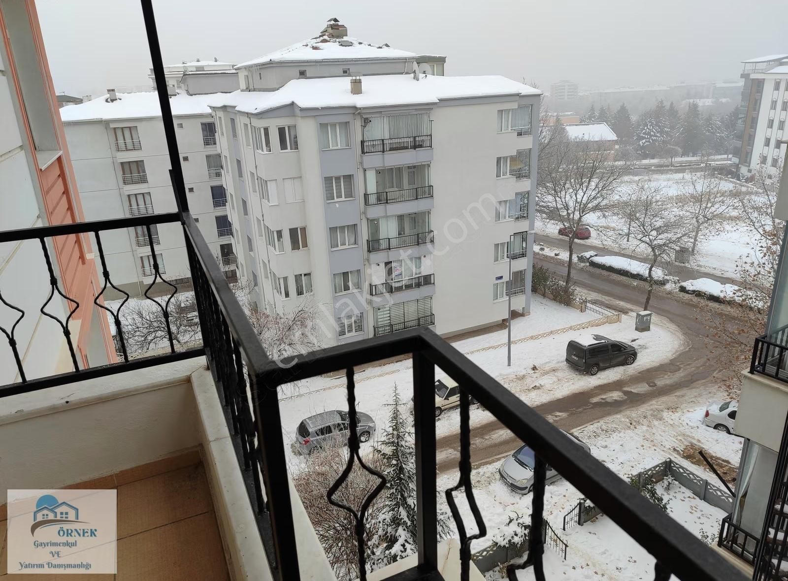 Cumhuriyet Mah. Koç İ.okulu Üstü Kiralık 4+1 Ara Kat Daire - Görsel 15