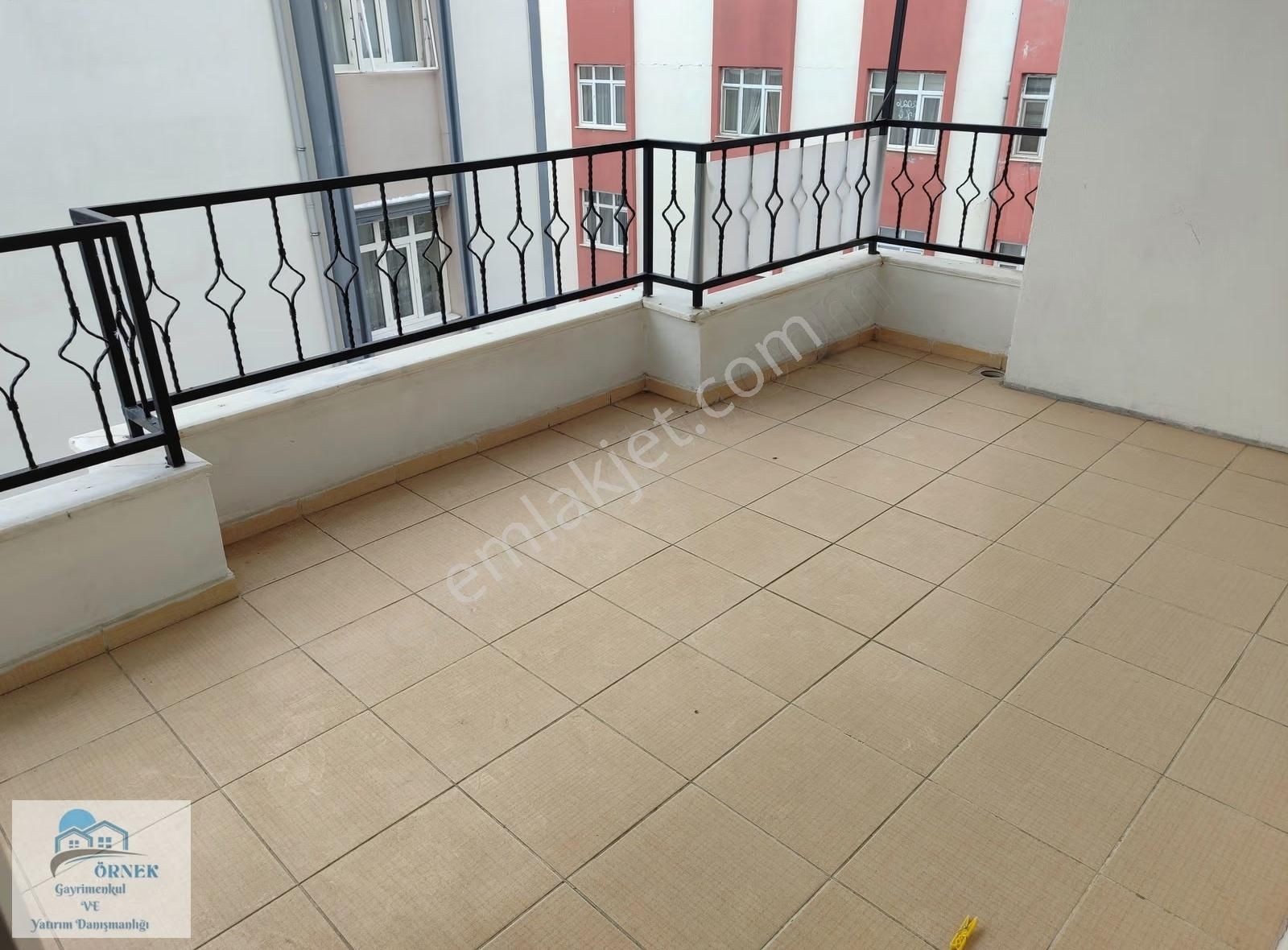 Cumhuriyet Mah. Koç İ.okulu Üstü Kiralık 4+1 Ara Kat Daire - Görsel 19