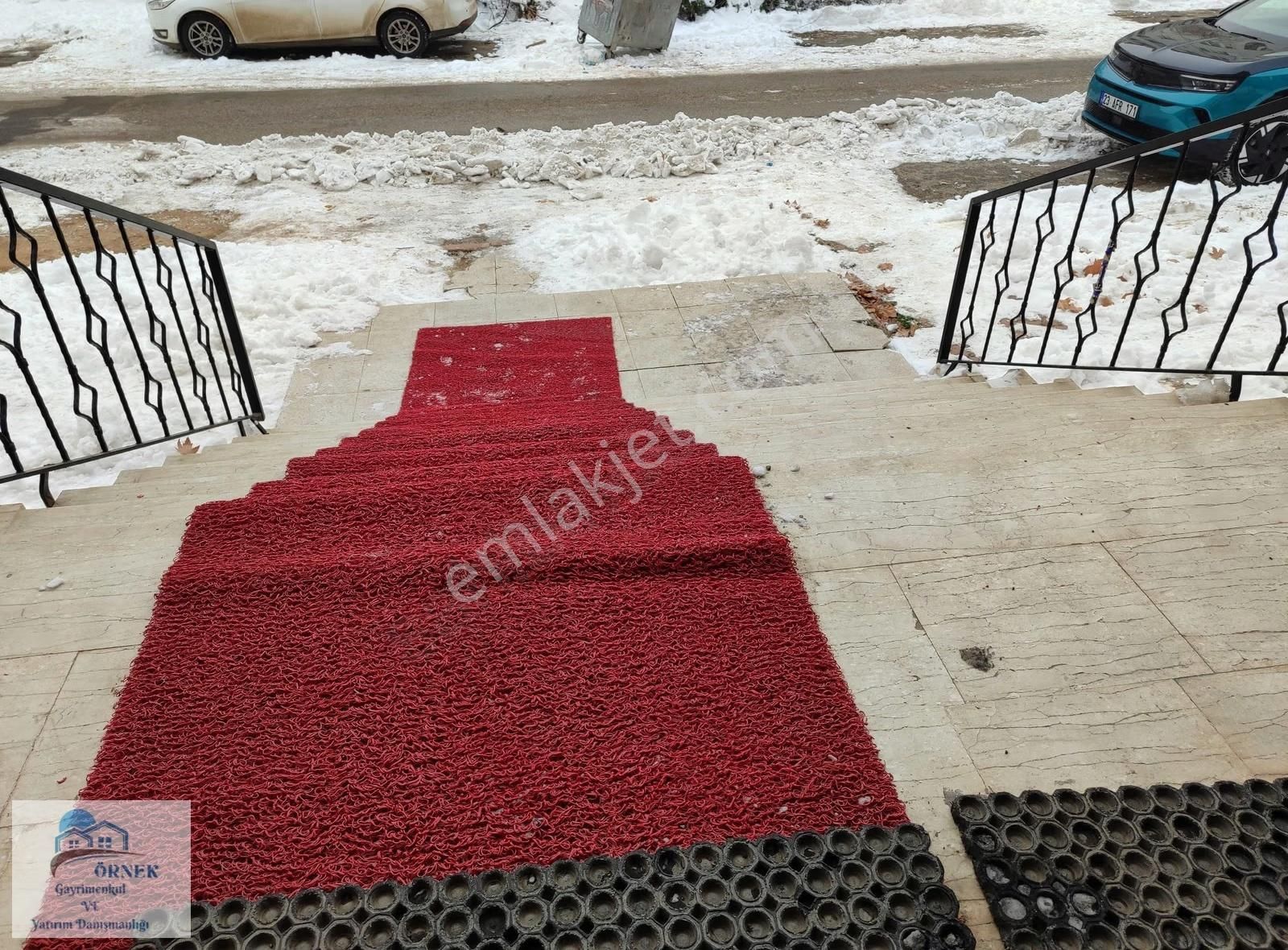 Cumhuriyet Mah. Koç İ.okulu Üstü Kiralık 4+1 Ara Kat Daire - Görsel 23