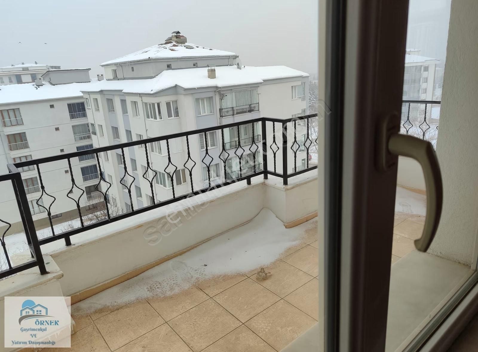 Cumhuriyet Mah. Koç İ.okulu Üstü Kiralık 4+1 Ara Kat Daire - Görsel 7