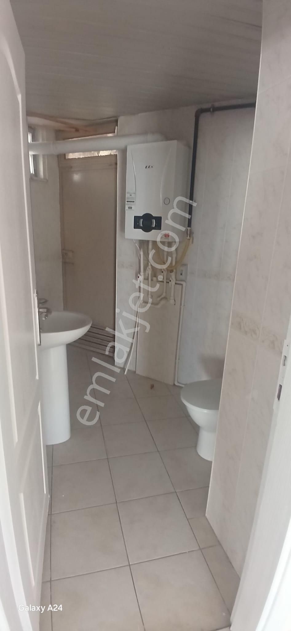 Meydankavağı'nda Geniş 4+1 Kiralık - Görsel 13