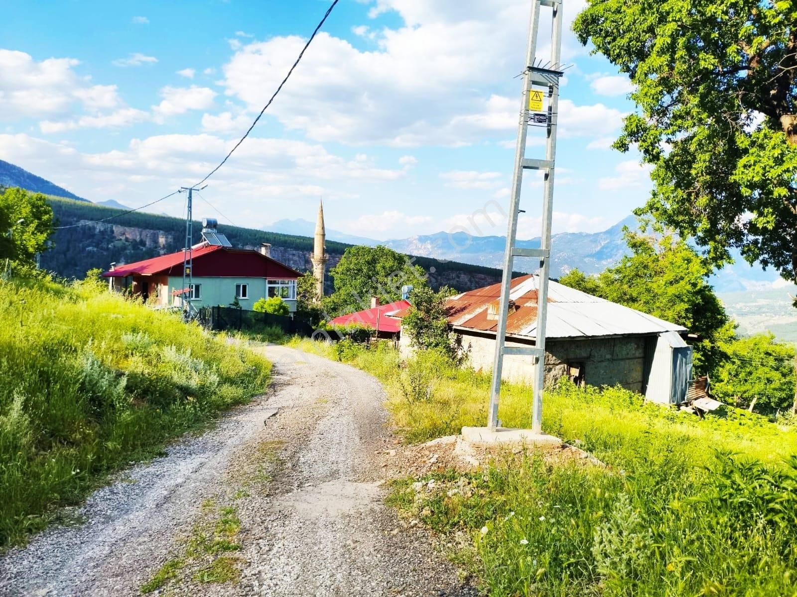 Kar Emlaktan Akçatekir Eskiköyde 235 M2 Satılık Arsa