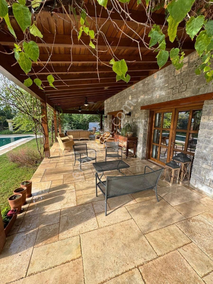 Göcek Merkezde 1185 M2 Bahçeli Havuzlu 95 M2 Teraslı Dubleks - Görsel 5