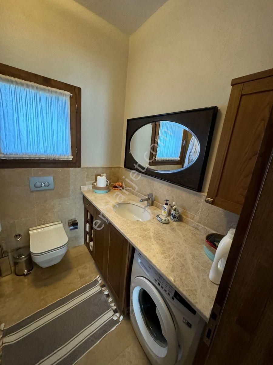 Göcek Merkezde 1185 M2 Bahçeli Havuzlu 95 M2 Teraslı Dubleks - Görsel 21