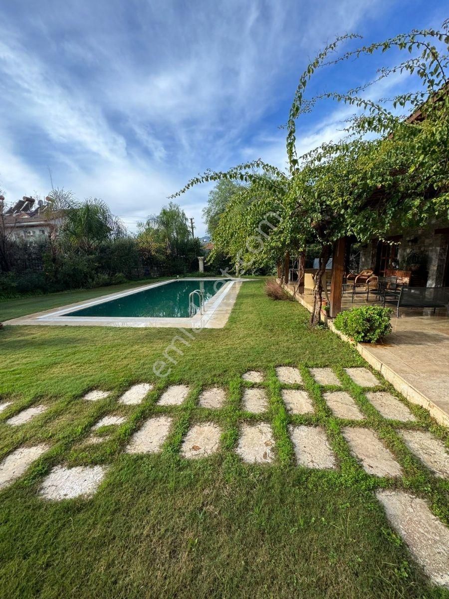 Göcek Merkezde 1185 M2 Bahçeli Havuzlu 95 M2 Teraslı Dubleks - Görsel 27