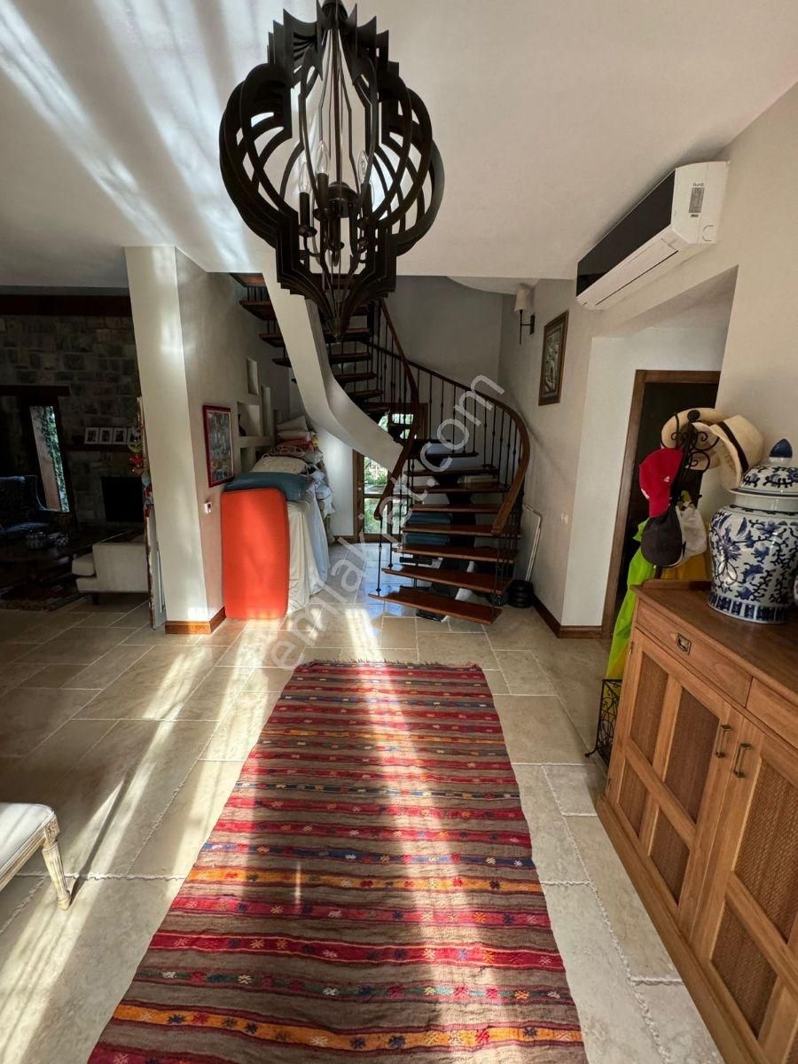 Göcek Merkezde 1185 M2 Bahçeli Havuzlu 95 M2 Teraslı Dubleks - Görsel 28