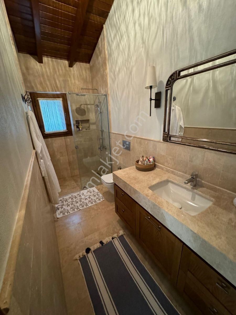 Göcek Merkezde 1185 M2 Bahçeli Havuzlu 95 M2 Teraslı Dubleks - Görsel 26