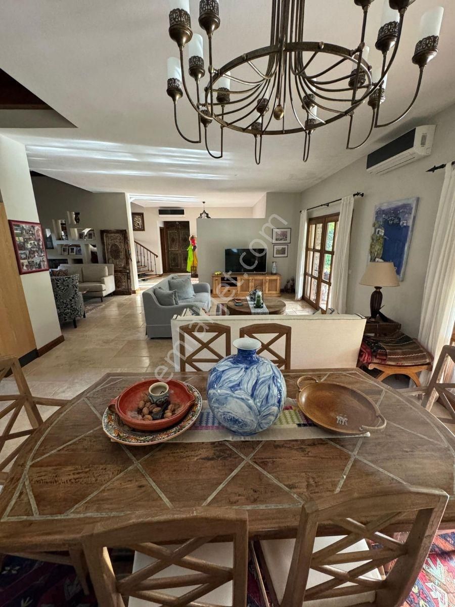 Göcek Merkezde 1185 M2 Bahçeli Havuzlu 95 M2 Teraslı Dubleks - Görsel 30