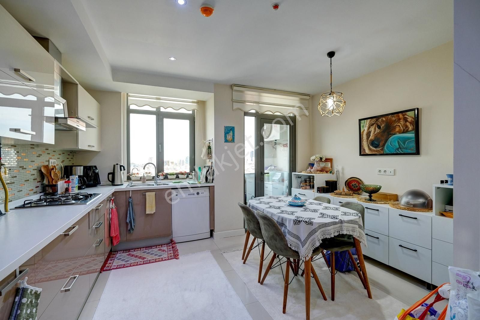 Kartal Vadi Kule'de, Satılık Muhteşem Deniz Manzaralı, Geniş 3+1 - Görsel 9